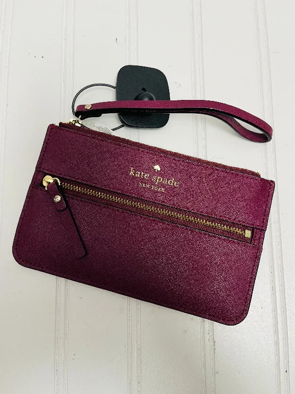 premium velvet handbag-Wristlet Designer By Kate Spade, Size: Small