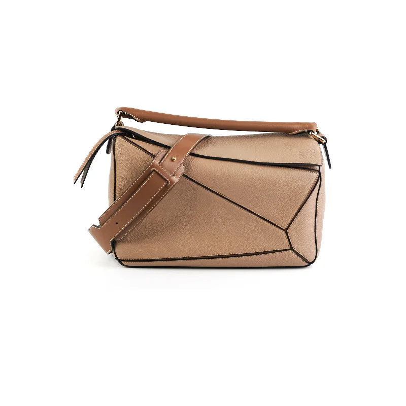 eco-friendly straw handbag-Loewe Medium Puzzle Bag Sand