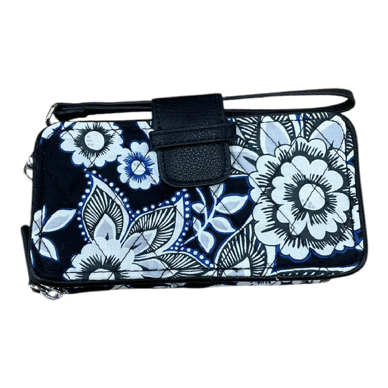 designer quilted handbag-Wallet By Vera Bradley, Size: Medium