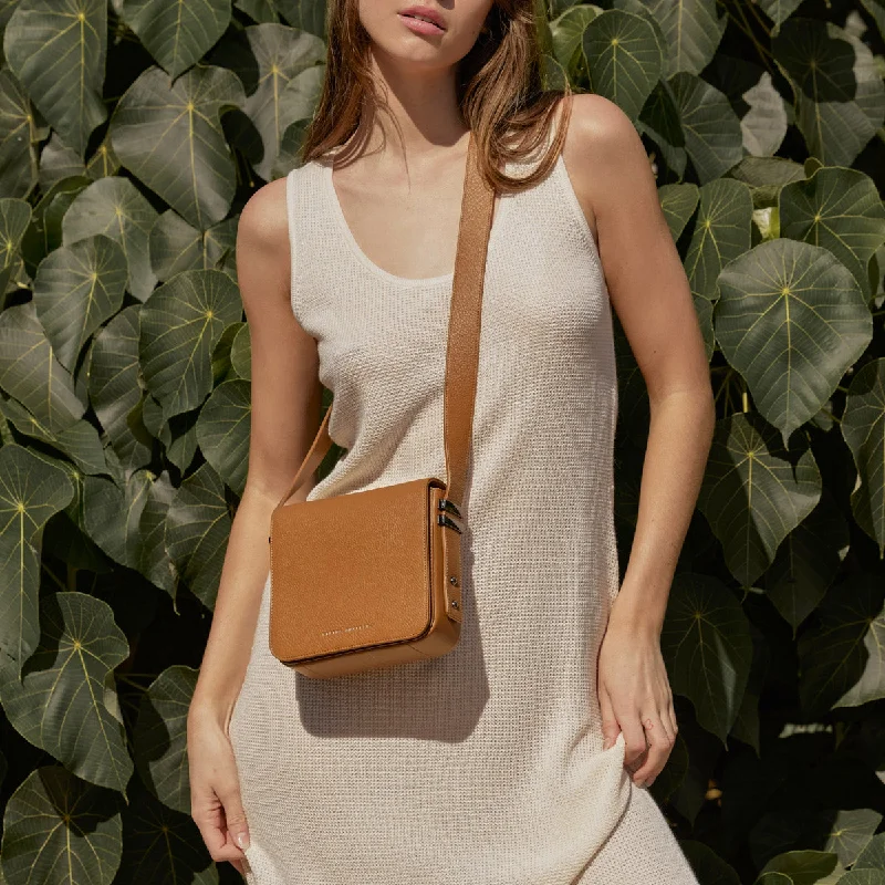 cream leather shoulder bag-Status Anxiety Want To Believe Bag Tan