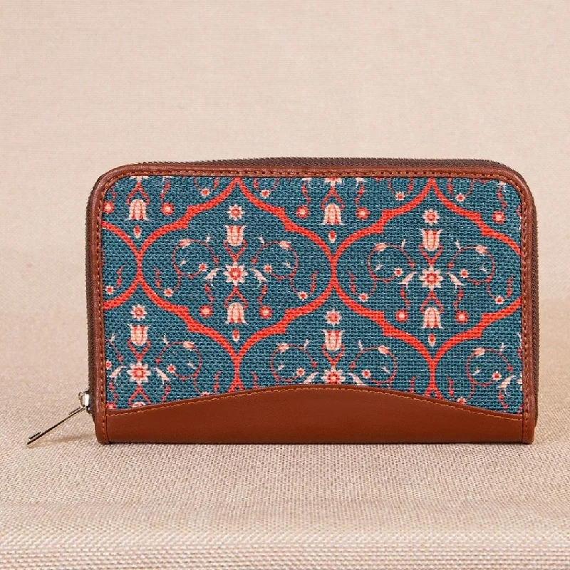 compact travel purses & wallets-compact travel purses & walletsSheesh Mahal Jaali Motif Metal Chain Wallet